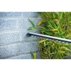 LUX 20V Heggenschaar (zonder Accu) -Makitar Winkel 123 2023