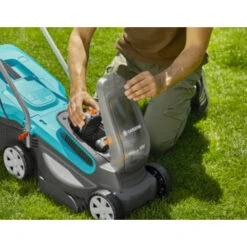 Gardena 2x18V Grasmaaier 32cm Powermax 32/36V (Incl 2 Accu's 2.5Ah + Oplader) -Makitar Winkel 123 2240