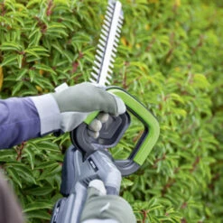 LUX 20V Heggenschaar + 2,0Ah Accu + Lader 26 LUX 20V Heggenschaar + 2,0Ah Accu + Lader -Makitar Winkel 123 2465