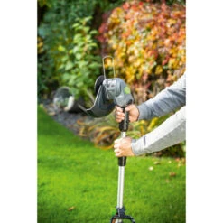 LUX 20V Trimmer 26cm Incl. 2,0Ah Accu + Lader 17 LUX 20V Trimmer 26cm Incl. 2,0Ah Accu + Lader -Makitar Winkel 123 2526
