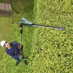 Bosch 18V Heggenschaar Telescopisch UniversalHedgePole (Incl. 2.5Ah Accu + Lader) 16 Bosch 18V Heggenschaar Telescopisch UniversalHedgePole (Incl. 2.5Ah Accu + Lader) -Makitar Winkel 123 2600