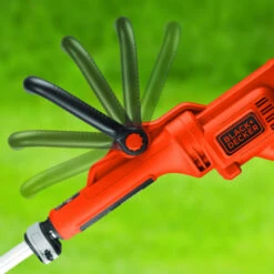 Black & Decker BLACK+DECKER Elektrische Trimmer GL8033-QS - 700W 33cm -Makitar Winkel 123 2650