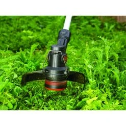 Black & Decker BLACK+DECKER 18V Trimmer ST182320 25cm Incl. 2,0Ah Accu + Lader -Makitar Winkel 123 2747