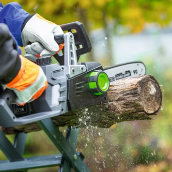 LUX 20V Kettingzaag Incl. 4.0Ah Accu + Lader 6 LUX 20V Kettingzaag Incl. 4.0Ah Accu + Lader - Afbeelding 4