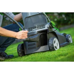 LUX 20V Accu Grasmaaier 37cm Incl. 2 Accu's 4,0Ah + Lader -Makitar Winkel 123 3287