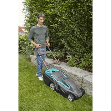 Gardena Elektrische Grasmaaier Powermax 1600/37 37cm 1600W 4 Gardena Elektrische Grasmaaier Powermax 1600/37 37cm 1600W - Afbeelding 2