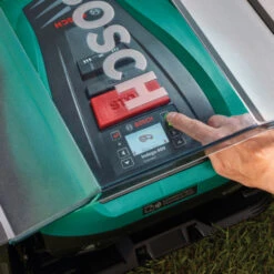 Bosch Robotmaaier Indego XS300 300 M² - 19cm + Robotmaaier Garage T.w.v. 149.- 7 Bosch Robotmaaier Indego XS300 300 M² - 19cm + Robotmaaier Garage T.w.v. 149.- -Makitar Winkel 123 3599