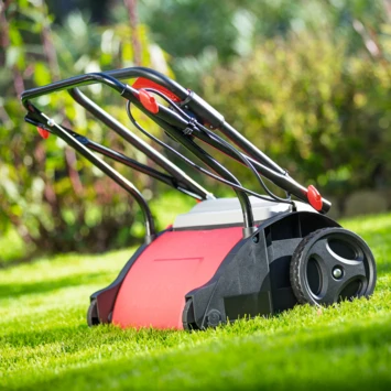 CMI Verticuteermachine 1200W 4 CMI Verticuteermachine 1200W - Afbeelding 2